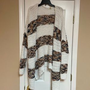 Adorable boutique sweater cardigan !